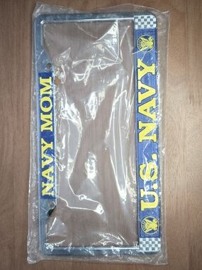 United States Military Metal License Plate Frame- US  NAVY MOM - new In Package